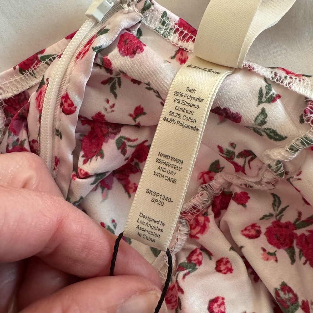 NWT For Love & Lemon White & Pink floral pink puff sleeve dresss - Picture 6 of 6